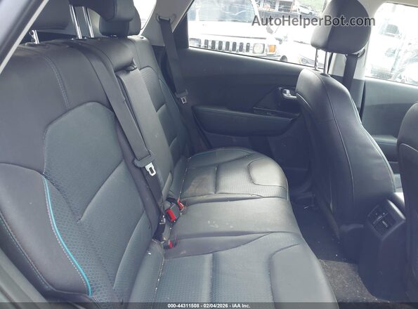 KNDCE3LG1N5152338 2022 KIA NIRO EV Серебряный Вид задних сидений