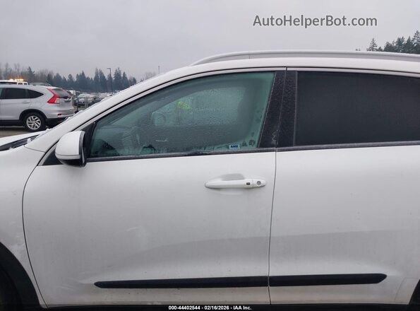 KNDCE3LG8N5144463 2022 KIA NIRO EV Белый Панорамный вид салона 360°