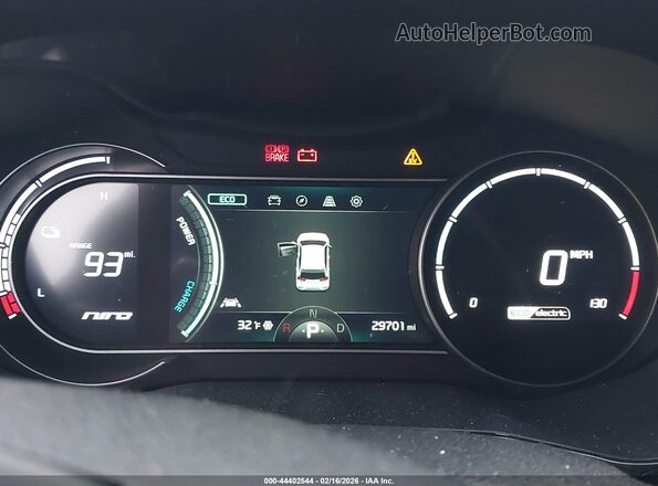 KNDCE3LG8N5144463 2022 KIA NIRO EV Белый Вид задних сидений