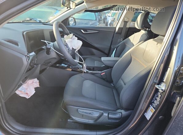 KNDCP3LE0T5316894 2026 KIA NIRO Gray 