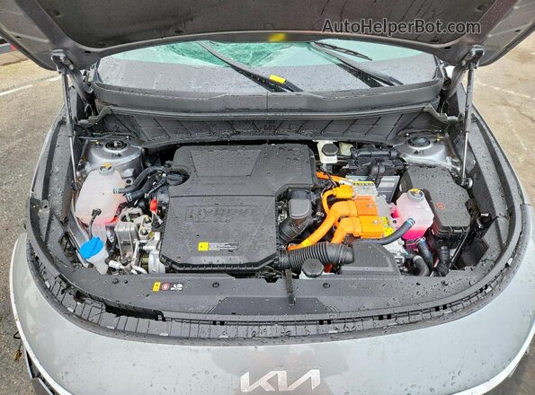 KNDCP3LE5T5340981 2026 KIA NIRO Gray Vista interior trasera