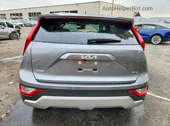 KNDCP3LE5T5340981 2026 KIA NIRO Gray Vista trasera