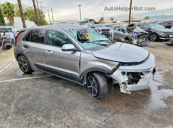 KNDCP3LE5T5340981 2026 KIA NIRO Gray Delantero derecho