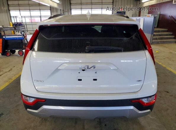 KNDCP3LE6S5232285 2025 KIA NIRO Белый Вид сзади