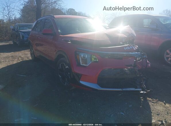 KNDCR3L18P5042275 2023 KIA NIRO EV Красный Передняя правая четверть
