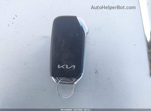 KNDCR3LE1R5197093 2024 KIA NIRO Синий Вид панели приборов