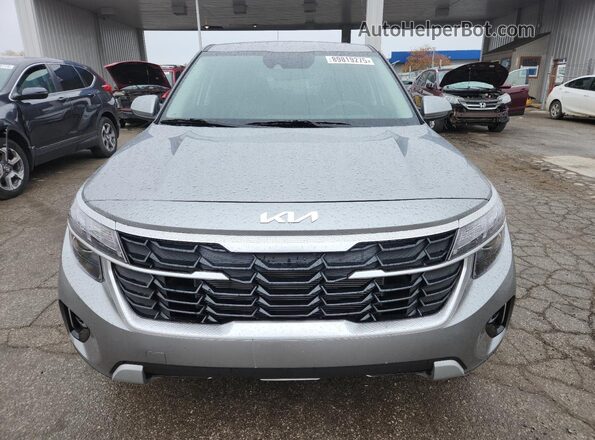 KNDEPCAA4T7833144 2026 KIA SELTOS Gray Widok z przodu