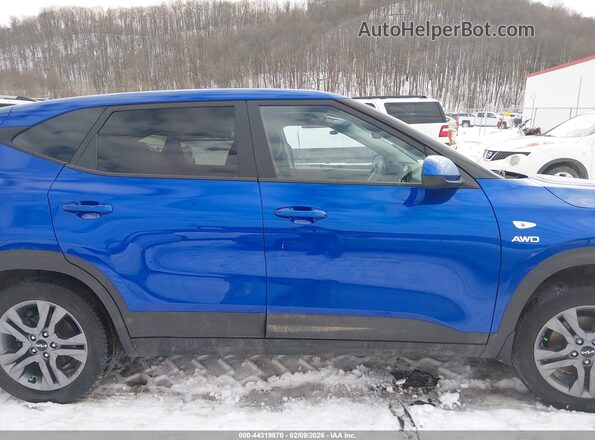KNDEPCAA5P7428755 2023 KIA SELTOS Синий Вид задней части салона