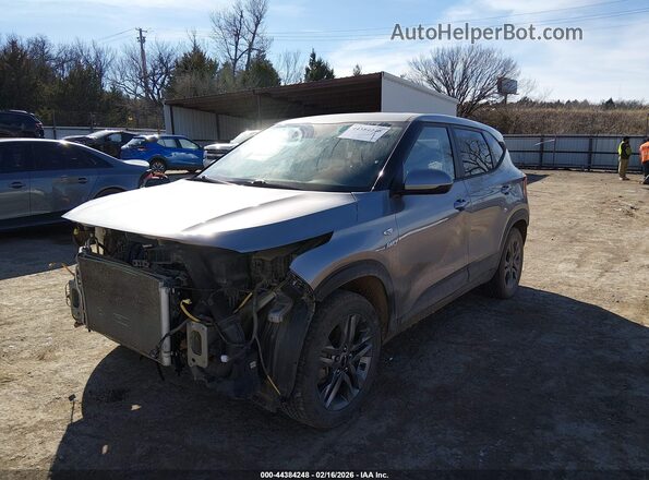 KNDEPCAA8N7329666 2022 KIA SELTOS Серый Передняя левая четверть