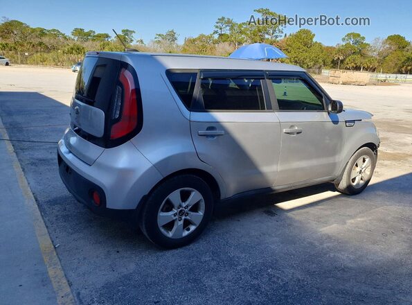 KNDJN2A20H7465415 2017 KIA SOUL Silver Tył prawy