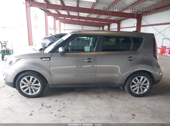 KNDJP3A56J7538366 2018 KIA SOUL Серый Панорамный вид салона 360°