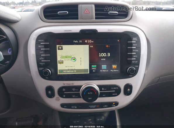 KNDJX3AE9G7004805 2016 KIA SOUL EV Серебряный Панорамный вид салона 360°