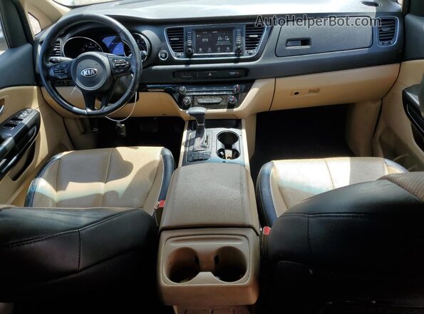 KNDMB5C12H6249406 2017 KIA SEDONA White Вид панелі приладів
