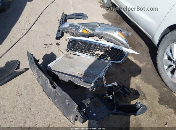 KNDMB5C12H6315694 2017 KIA SEDONA White Widok zestawu wskaźników