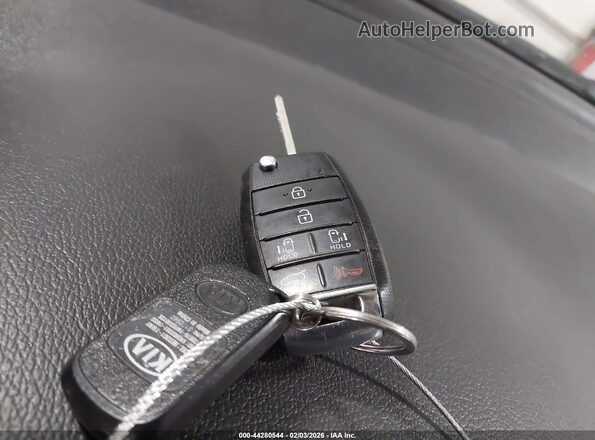 KNDMB5C12J6374783 2018 KIA SEDONA Коричневый Вид панели приборов