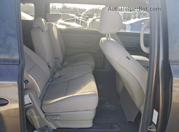 KNDMB5C14G6204045 2016 KIA SEDONA Gray უკანა სალონის ხედი