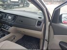 2017 Kia Sedona Lx Серебряный vin: KNDMB5C14H6227570