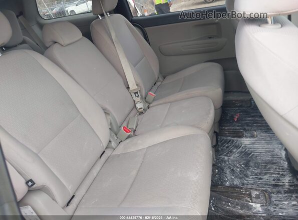 KNDMB5C14H6227570 2017 KIA SEDONA Серебряный Вид наклейки с VIN-кодом