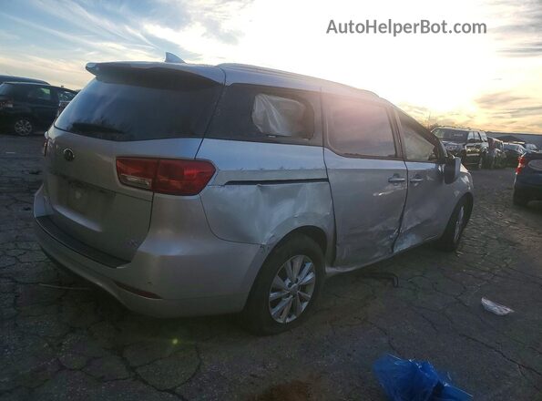 KNDMB5C17G6163233 2016 KIA SEDONA Серебряный Задняя правая четверть