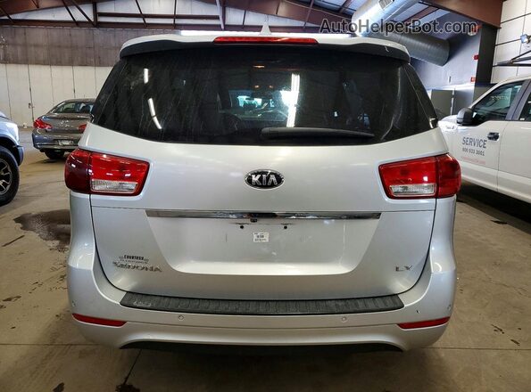 KNDMB5C18H6265268 2017 KIA SEDONA Серебряный Вид сзади