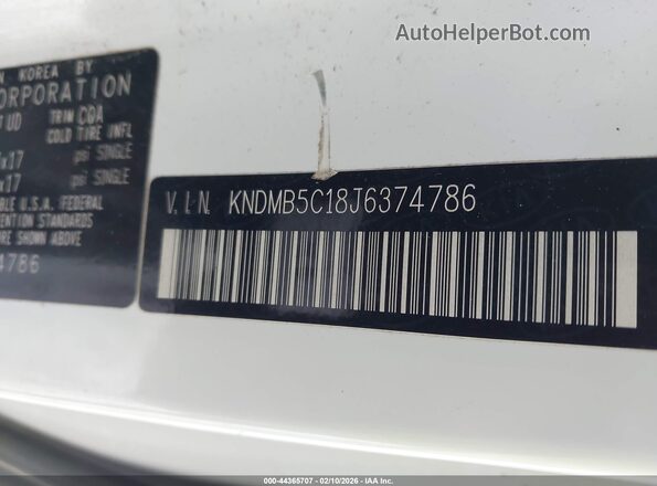 KNDMB5C18J6374786 2018 KIA SEDONA Белый Вид подкапотного пространства