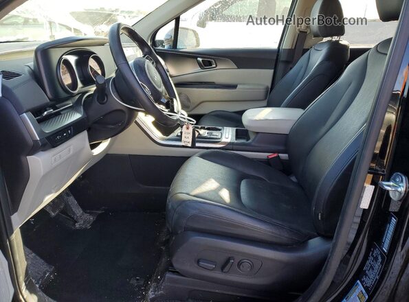 KNDNB4H35R6354483 2024 KIA CARNIVAL Черный Вид салона спереди