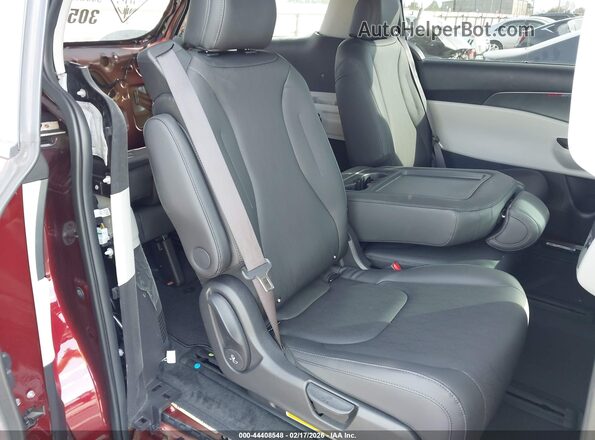 KNDNB4H39P6260961 2023 KIA CARNIVAL MPV Бордовый Вид наклейки с VIN-кодом