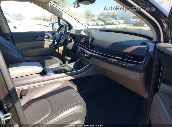 KNDNB5K36S6523477 2025 KIA CARNIVAL MPV Черный Вид салона спереди