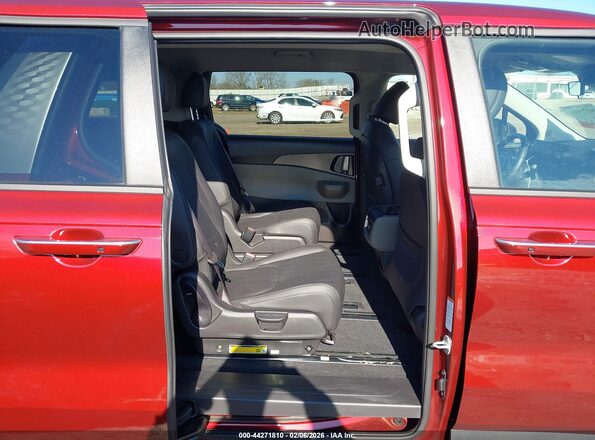 KNDNB5K38S6539728 2025 KIA CARNIVAL MPV Бордовый Вид наклейки с VIN-кодом