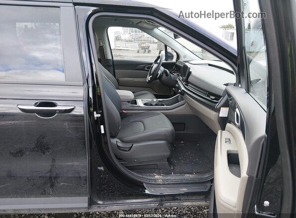KNDNB5KA0T6130445 2026 KIA CARNIVAL MPV HYBRID Черный Вид салона спереди