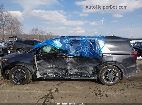 KNDNC5K34T6563328 2026 KIA CARNIVAL MPV Черный Панорамный вид салона 360°