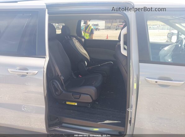 KNDNC5KA2S6048695 2025 KIA CARNIVAL MPV HYBRID Серый Вид наклейки с VIN-кодом