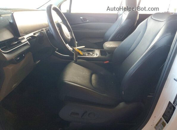 KNDNE5K38S6487248 2025 KIA CARNIVAL White Widok wnętrza z przodu