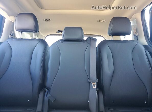 KNDNE5K38T6589957 2026 KIA CARNIVAL Синий Вид задних сидений