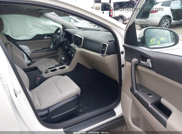 KNDPM3AC0N7027808 2022 KIA SPORTAGE Белый Вид салона спереди