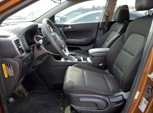 KNDPM3AC3H7088364 2017 KIA SPORTAGE Оранжевый Вид салона спереди