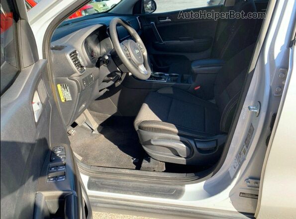 KNDPM3AC4J7448814 2018 KIA SPORTAGE Серебряный Вид сзади