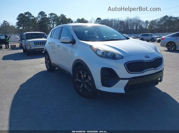 KNDPM3AC5N7015198 2022 KIA SPORTAGE Белый Передняя правая четверть