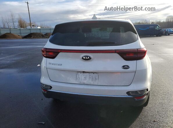 KNDPMCAC1M7896982 2021 KIA SPORTAGE Белый Вид сзади