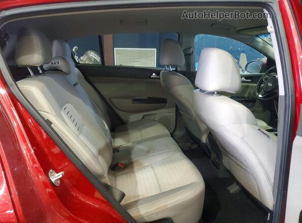 KNDPMCAC9H7271798 2017 KIA SPORTAGE Red Vista interior trasera