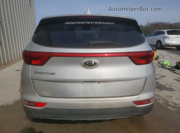 KNDPMCAC9K7518566 2019 KIA SPORTAGE Silver Vista trasera