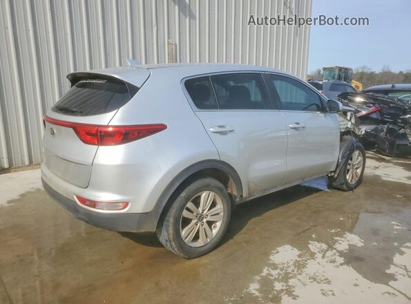 KNDPMCAC9K7518566 2019 KIA SPORTAGE Silver Trasero derecho