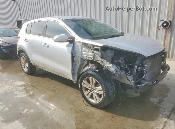 KNDPMCAC9K7518566 2019 KIA SPORTAGE Silver Delantero derecho