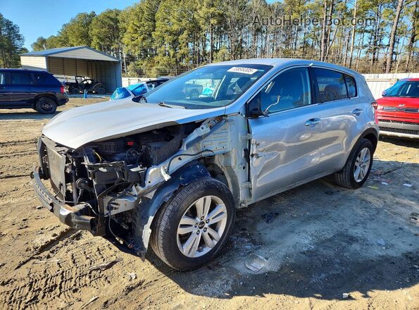 KNDPMCACXJ7489352 2018 KIA SPORTAGE Серебряный Передняя левая четверть