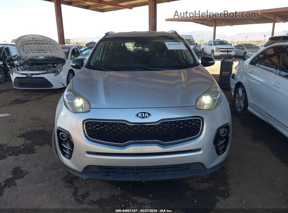 KNDPN3AC3J7420676 2018 KIA SPORTAGE Серебряный Вид щитка приборов