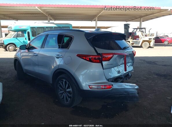 KNDPN3AC3J7420676 2018 KIA SPORTAGE Серебряный Вид спереди
