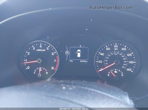 KNDPN3AC3J7420676 2018 KIA SPORTAGE Серебряный Вид задних сидений