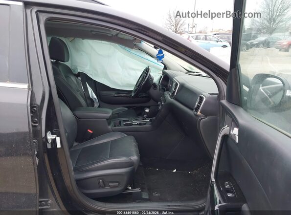 KNDPN3AC9J7353484 2018 KIA SPORTAGE Черный Вид салона спереди