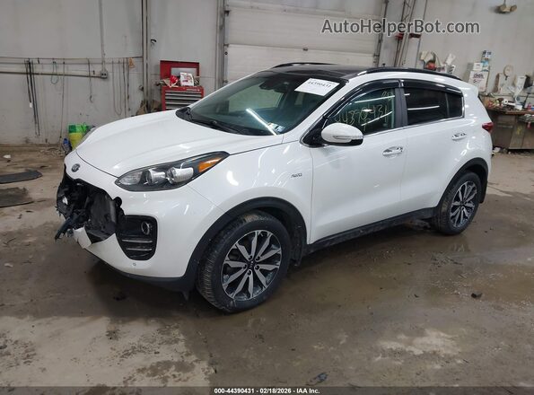 KNDPNCAC0J7482097 2018 KIA SPORTAGE Белый Передняя левая четверть