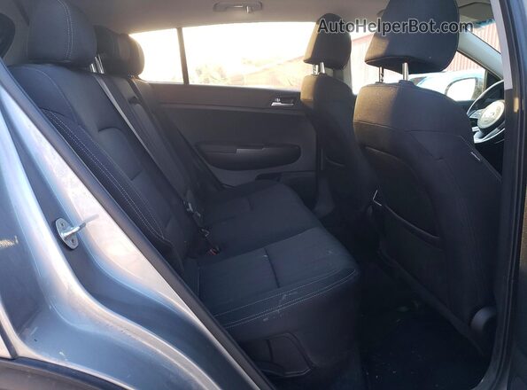 KNDPNCAC0N7963781 2022 KIA SPORTAGE Серебряный Вид задней части салона